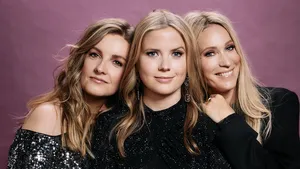 VI-dames Merel Ek, Hélène Hendriks en Noa Vahle over hun bijzondere vriendschap: 'Onze groepsapp gaat de héle dag door'