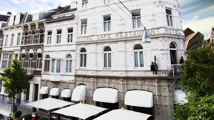 NOUVEAU-ARRANGEMENT: HOTEL & RESTAURANT BEAUMONT IN MAASTRICHT
