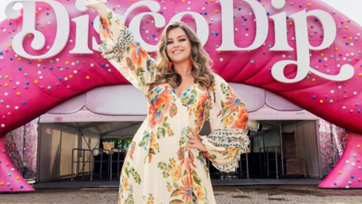 Miljuschka Witzenhausen tijdens haar eigen festival DiscoDip.
