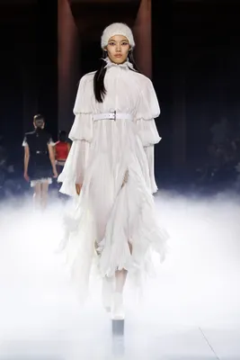 Alexander McQueen SS25 PFW