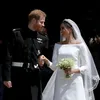 Híer is de trouwjurk van hertogin Meghan te bewonderen! (en nog veel meer royal outfits)