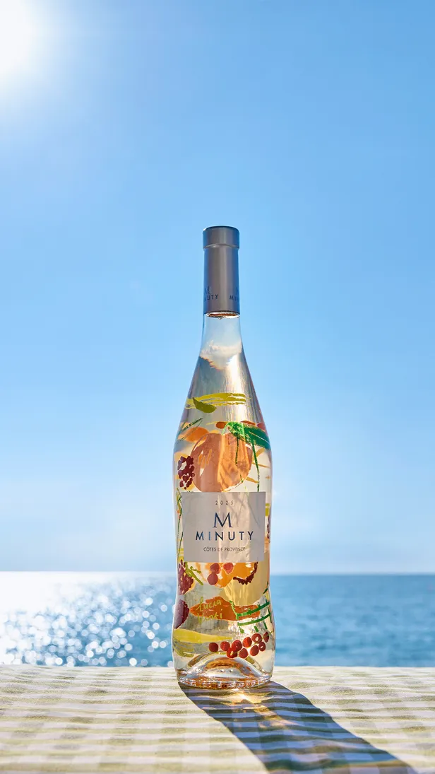 De limited edition Minuty M rosé in samenwerking met de Italiaanse Illustratrice Lucia Vinti.