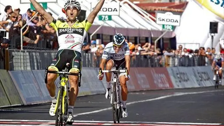 GIRO: Gatto wint rit, Contador pakt kostbare tijd