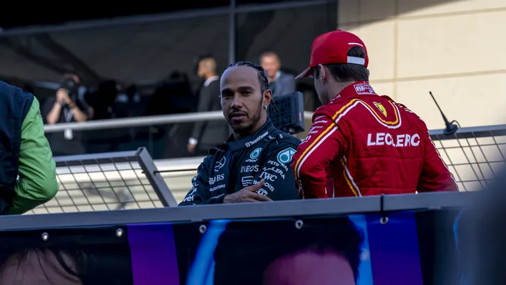 Charles Leclerc en Lewis Hamilton