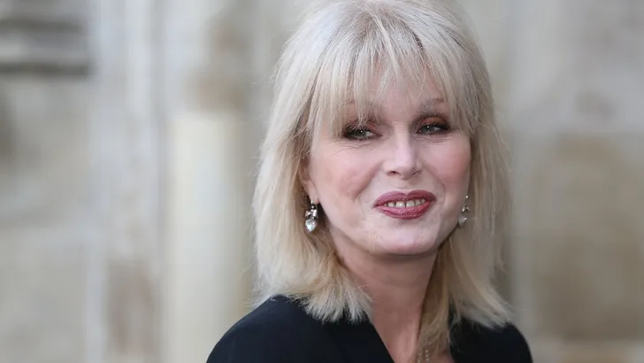 Joanna Lumley krijgt lintje, is nu een Dame 