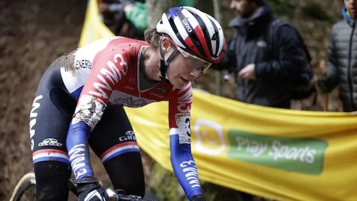 Vos ook de beste in Hoogerheide, De Jong valt uit
