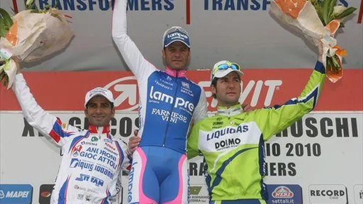 Petacchi wint Etruschi voor zesde keer op een rij