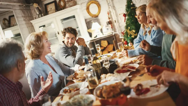 15 originele vragen om tijdens Kerst aan (schoon)familie te stellen