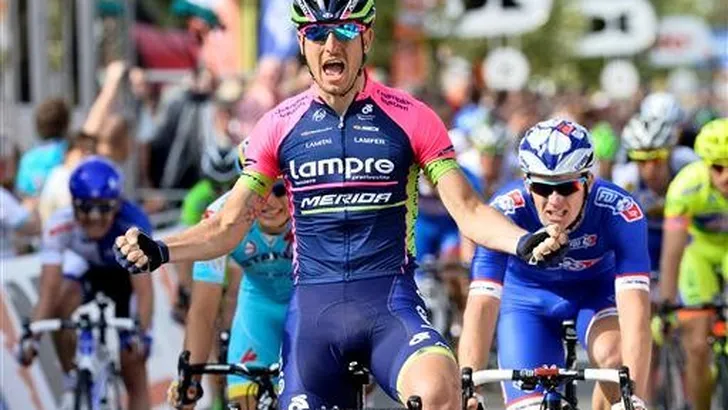 Modolo klopt Démare in De Panne