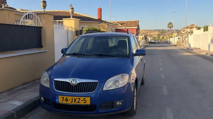 Ben je in het buitenland en verloopt je APK? In deze twee landen hoef je niet per se terug te rijden voor een keuring