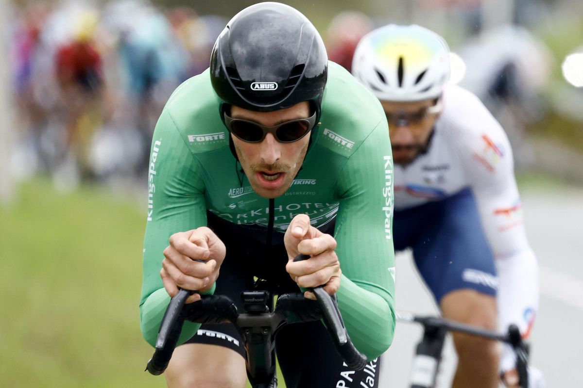 Hij leek gek, maar was geniaal: bikefitter noemt Van Schips bizarre fiets briljant