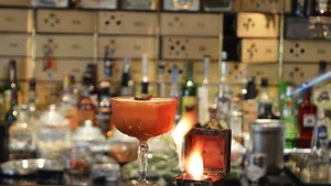 Eersteklas cocktail-nippen bij de Vault Bar