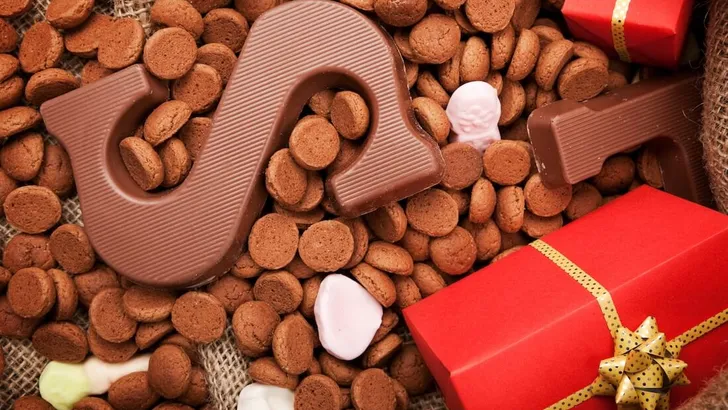 Bag with treats, for traditional Dutch holiday 'Sinterklaas'