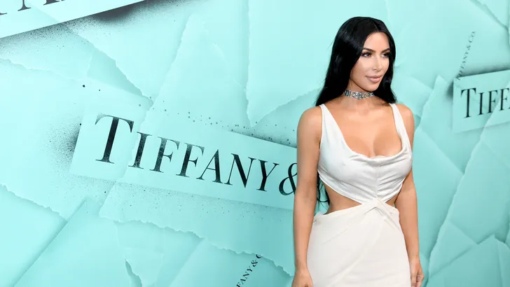 Bizar! Vrouw draagt al zes jaar lang non-stop een waist trainer