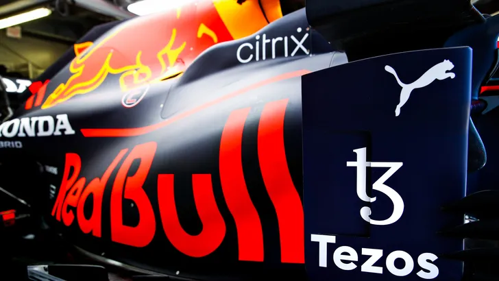 Red Bull verbreekt banden met cryptobeurs Tezos
