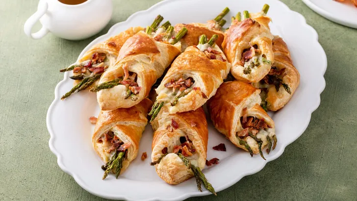 Puff pastry asparagus and bacon tarts for breakfast
