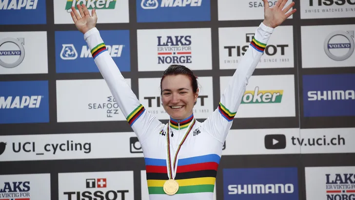 WK: Elena Pirrone soleert naar de dubbel