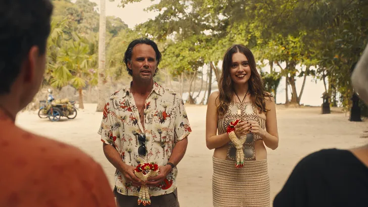 The White Lotus-sterren Aimee Lou Wood en  Walter Goggins