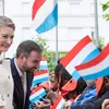 Look Of The Weekend: kroonprinses Stephanie is dol op knopen
