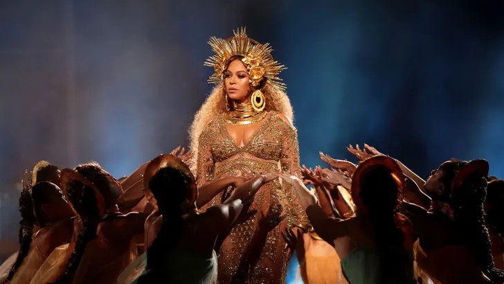 Holy moly! Dít is Beyoncé's verjaardagstaart van 3500 dollar