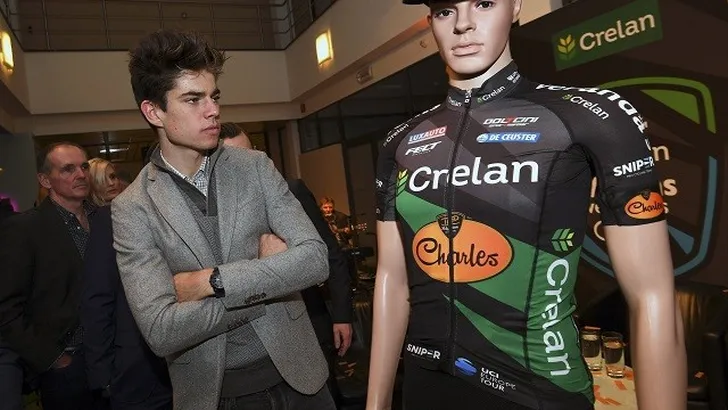 Van Aert droomt van Ronde en Roubaix: 'Maar blijf eerst nog in het veld'