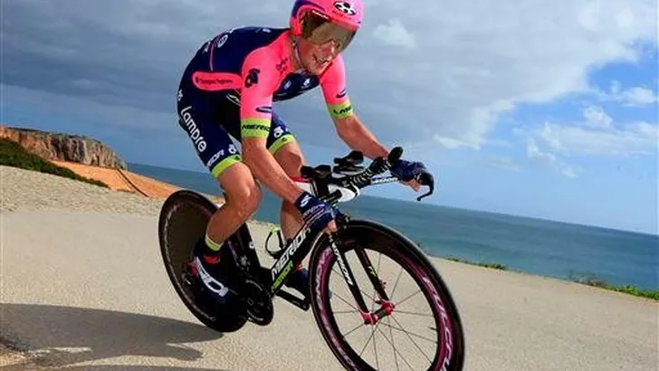 Horner aangereden en flink geblesseerd