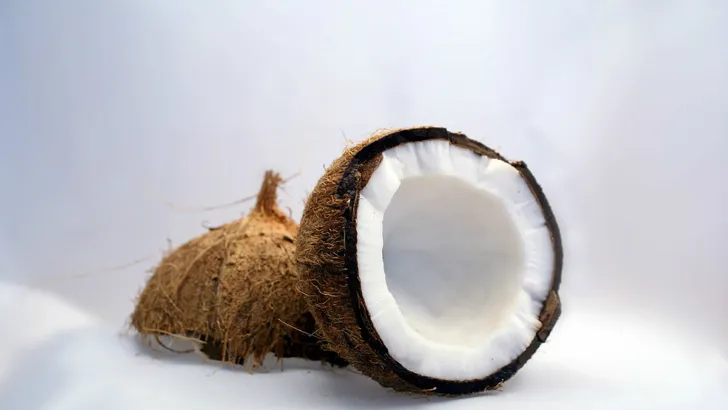 4 andere manieren waarop je kokosolie kunt gebruiken