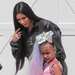 Hilarisch: Kim Kardashian legt aan North uit waarom ze beroemd is