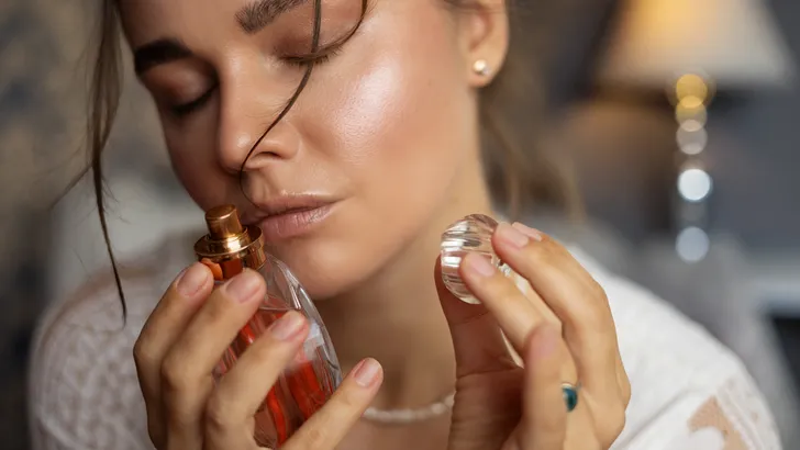 Benieuwd welke signature scent dit jaar jouw kosmische energie versterkt? De experts zochten per sterrenbeeld het perfecte parfum uit...