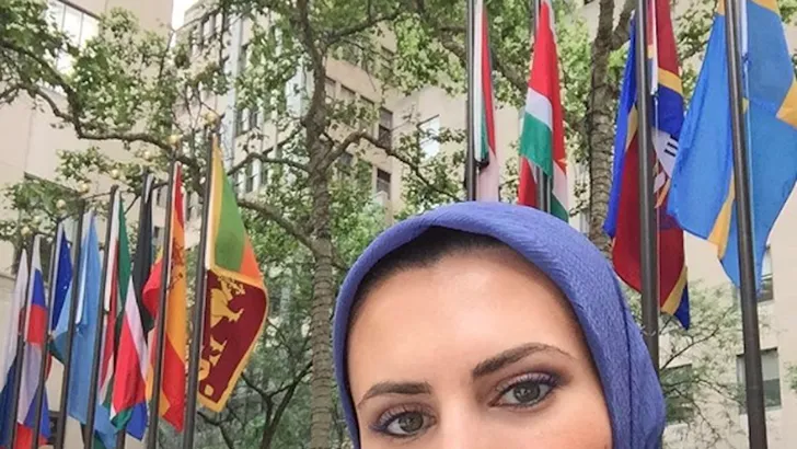 Magazine zet voor het eerst atlete met hoofddoek op de cover