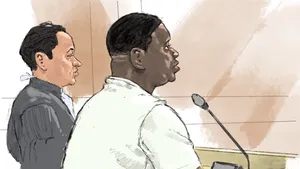 Ali B. in de rechtszaal.