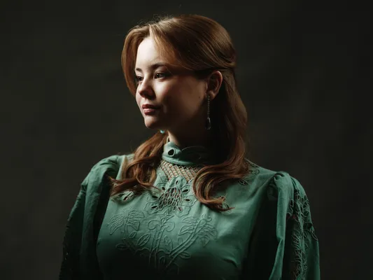Prinses Ariane met de aquamarijnen oorhangers...