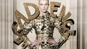 Wil je zien: de haute couture FW26-collectie van Viktor&Rolf