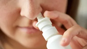 Het middel dat je bevrijdt maar toch gevangen houdt: het eerlijke verhaal over neusspray