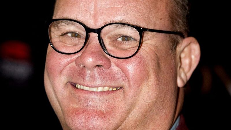 Paul De Leeuw Gaat Lijnen En Deelt Zijn Huidige Gewicht Beau Monde