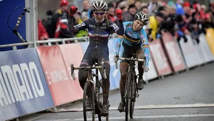 Ferrand-Prevot onttroont Vos ook in het veld