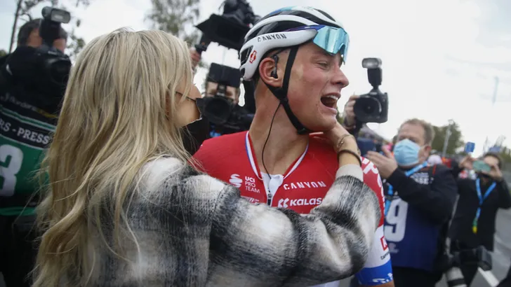 Van der Poel: 'Moest de sprint van m'n leven rijden'