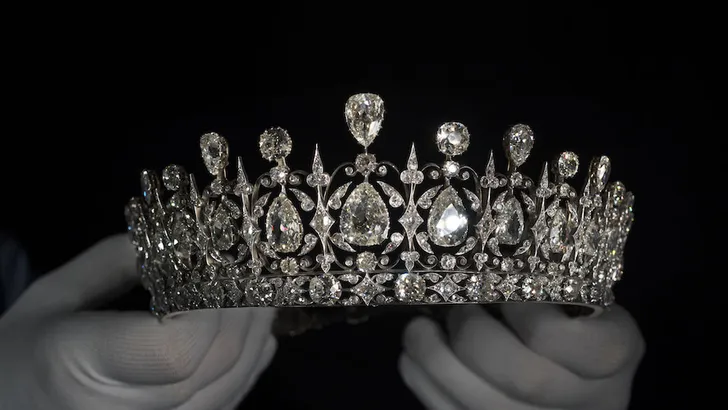 Zien: schitterende tiara’s