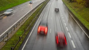 De levensreddende seconde: zo reageer je op een tegenligger op de snelweg