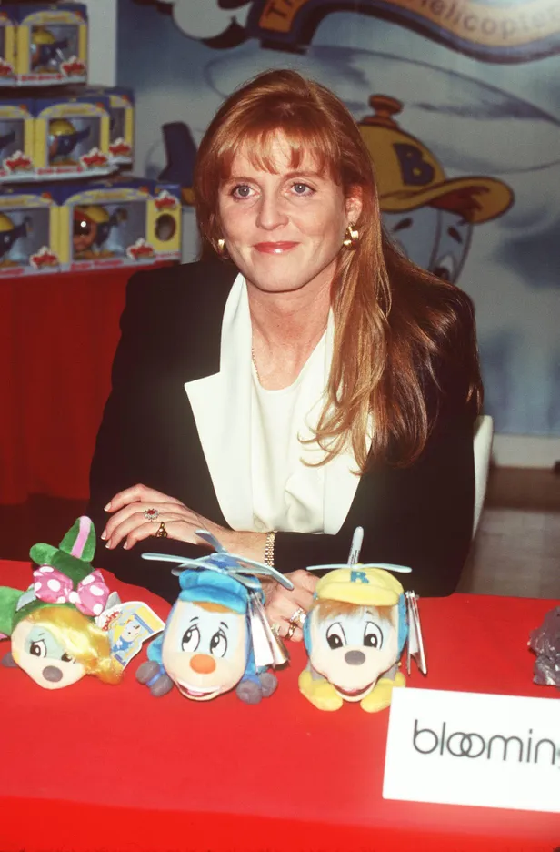 Schandalen Sarah Ferguson: de voormalig hertogin bij een promotie van Budgie.