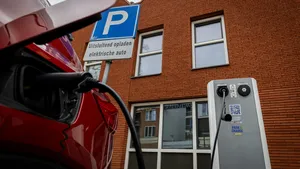 Vol stroomnet? EV’s zijn niet het probleem, maar ook nog niet dé redding