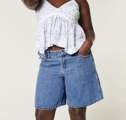 Hollister – Baggy jort met lage taille €39,95