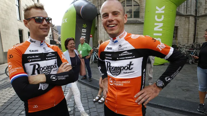 Transfer- en contractnieuws: Roompot - Nederlandse Loterij, Moreno, Gidich, Neylan, Spratt, Duyck