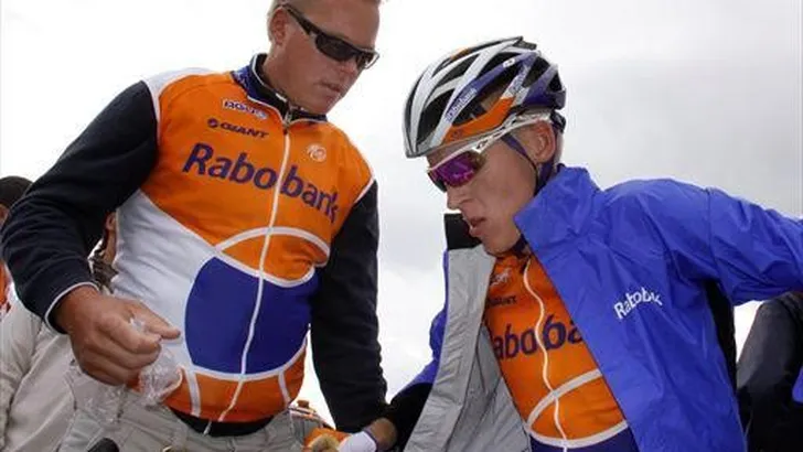 GESINK TRIOMFEERT IN RONDE VAN EMILIË