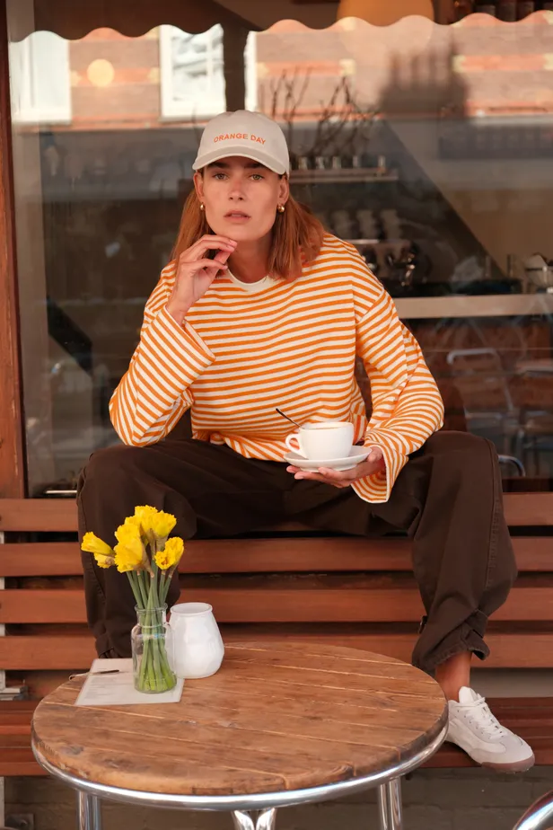 Pet €17,95 | Longsleeve: €22,95
