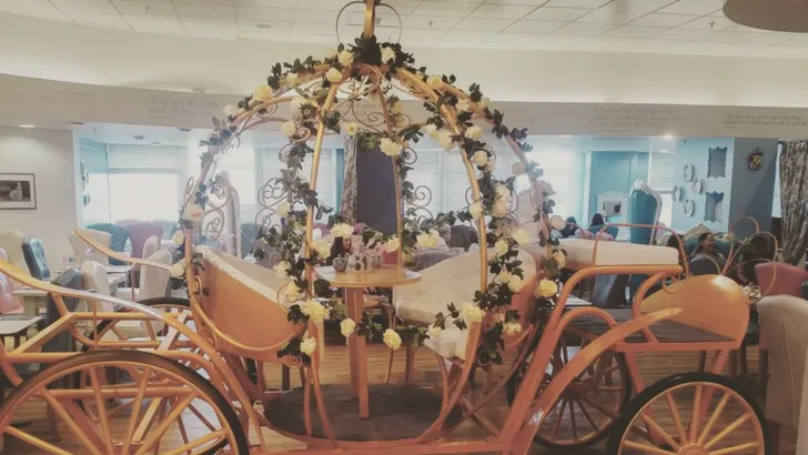 Deze high tea is de meest magische die je ooit hebt gezien