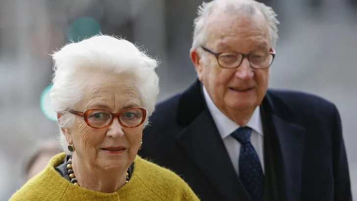 Paola en Albert gooien hun jacht in de solden