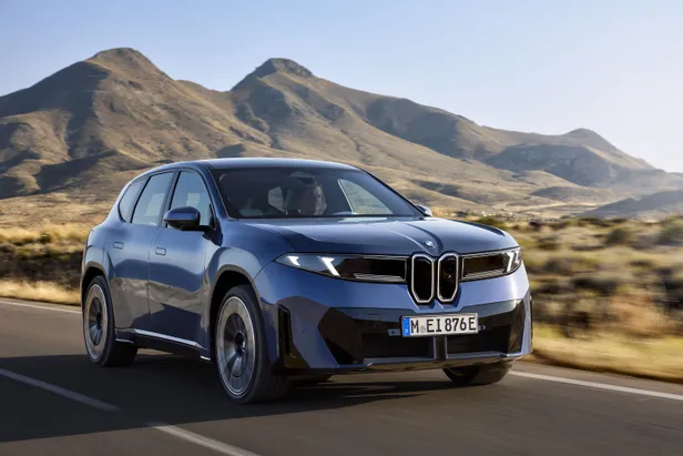 The new BMW iX3 50 xDrive (09/2025).