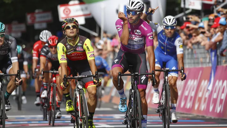 Rit Gemist: Gaviria heeft aan sprint van 100 meter genoeg voor winst