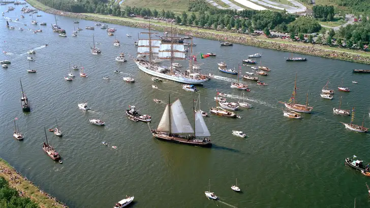 Sail